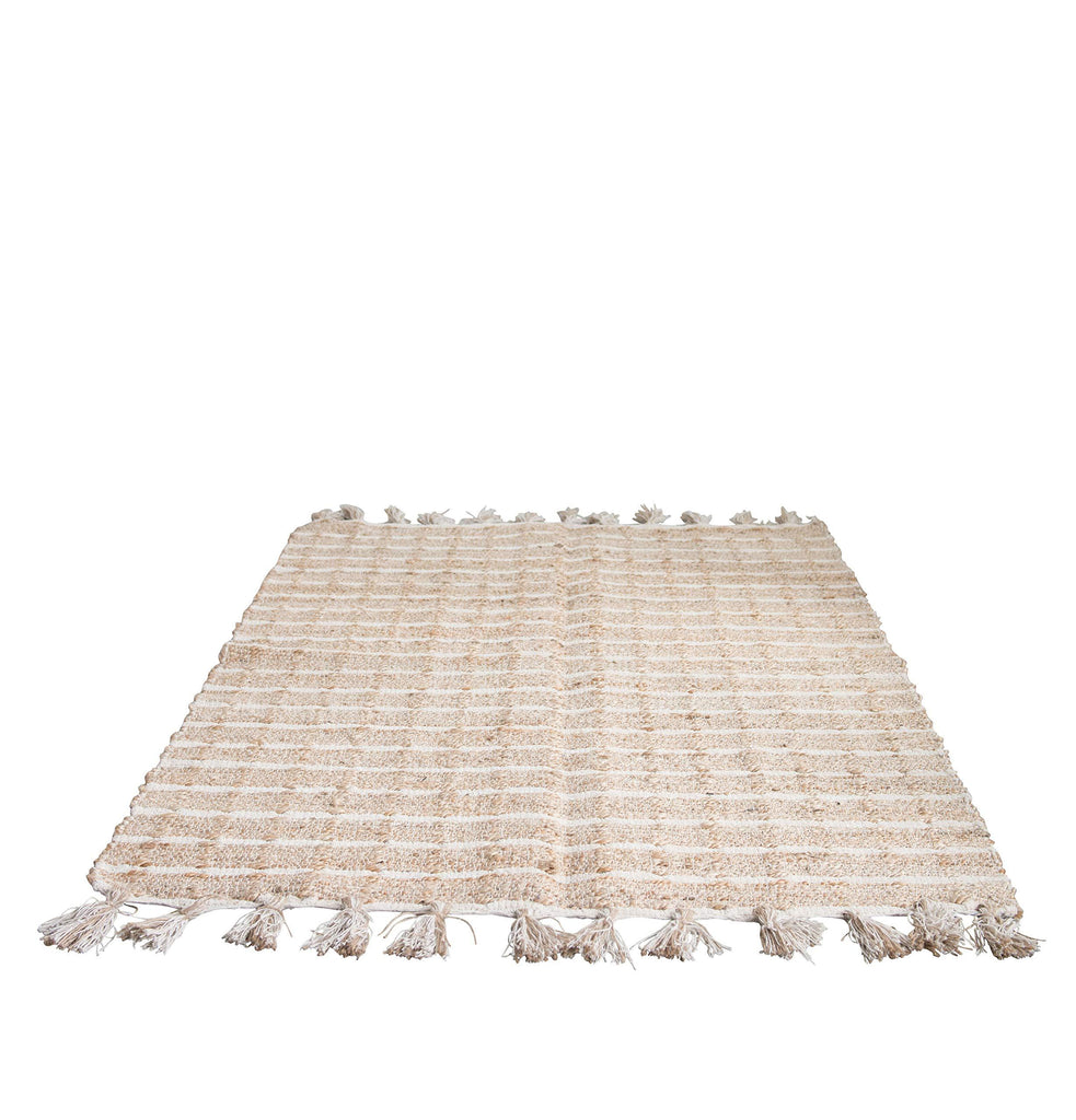 Creative Co-Op DA9936 4' x 6' Cream Jute & Cotton Blend Rug with Tassels